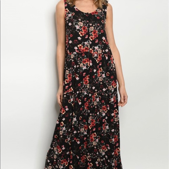 LAST ONE**NWT Romantic Floral/Flower Maxi Dress - Picture 3 of 7